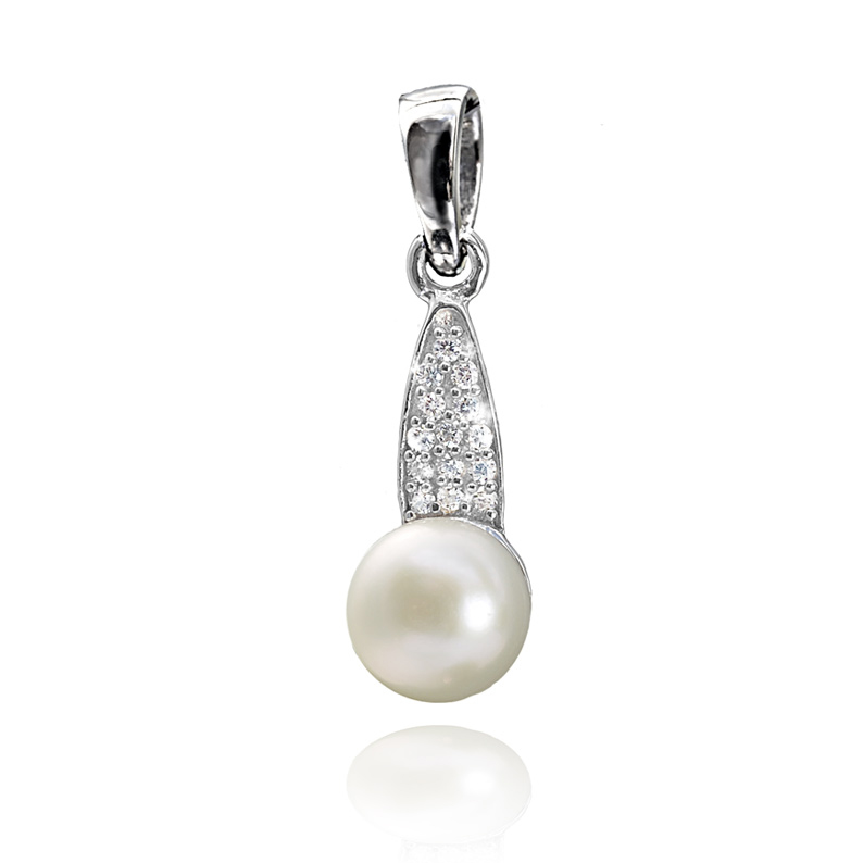 Stříbrný přívěsek s pravou perlou